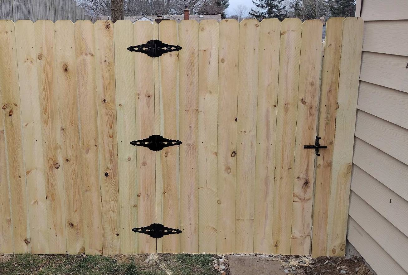 Wood latch gate